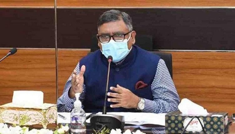 ‘কেউ স্বাস্থ্যবিধি মানছে না’