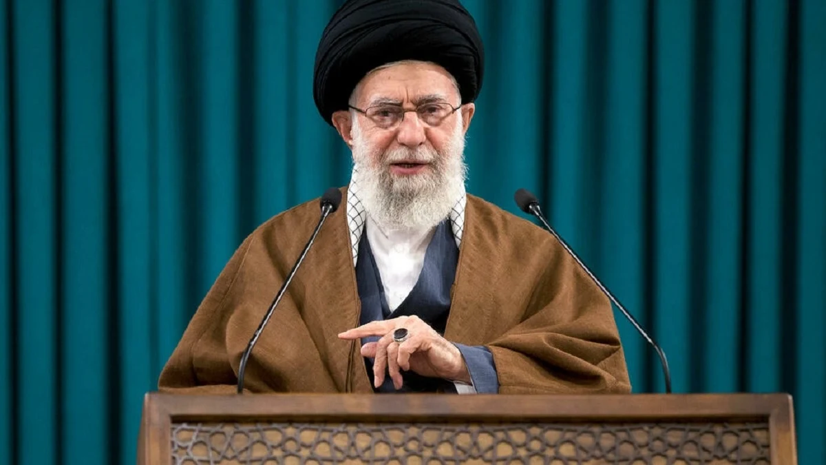 মার্কিন নীতির ফাঁদে পড়েছে ইউক্রেন: খামেনি